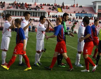 Luceafărul primeşte replica liderului, iar FC Bihor evoluează la Slatina